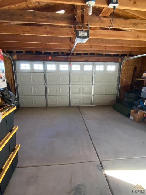 102 Tyler St, Taft, CA 93268 photo 17
