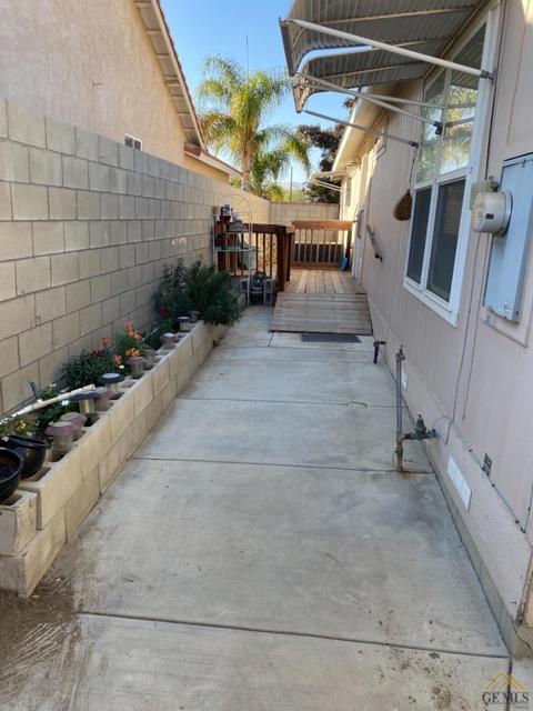102 Tyler St, Taft, CA 93268 photo 19