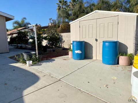 102 Tyler St, Taft, CA 93268 photo 12