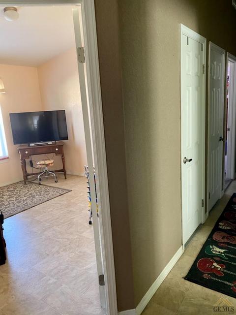 102 Tyler St, Taft, CA 93268 photo 38