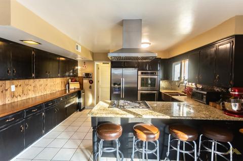 2425 9th St, Wasco, CA 93280 photo 9
