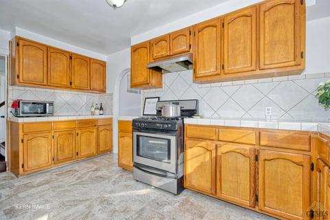 901 D St, Wasco, CA 93280 photo 12