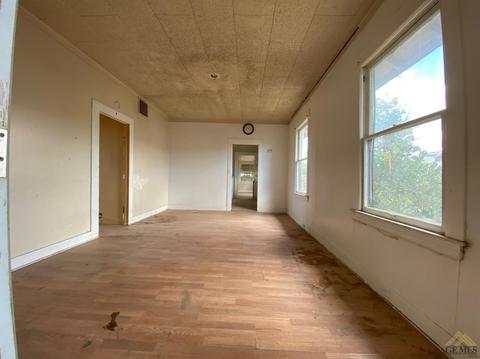 300 Olive St, Maricopa, CA 93252 photo 2