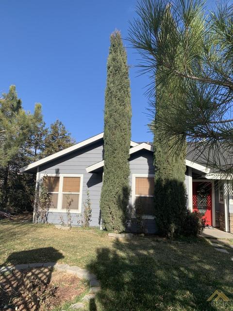 22134 Old Town Rd, Tehachapi, CA 93561 photo 2