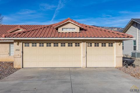 29921 Jamaica Dunes Dr, Tehachapi, CA 93561 photo 3
