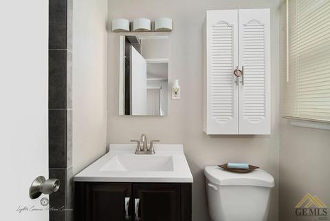 1401 Carson Ave, Bakersfield, CA 93304 photo 8