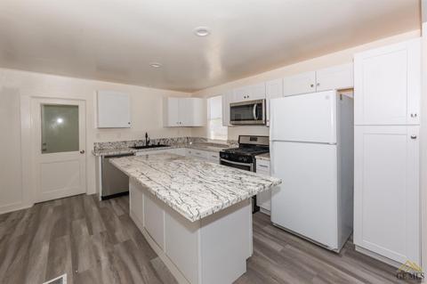 420 D St, Taft, CA 93268 photo 7