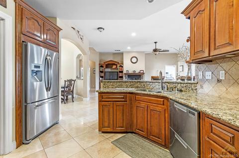 27641 Hialeah, Tehachapi, CA 93561 photo 12