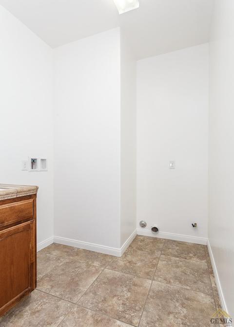 790 Pine Cone St, Shafter, CA 93263 photo 24