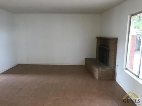 418 Stokes Ln, Taft, CA 93268 photo 7