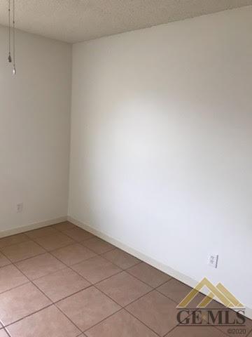 418 Stokes Ln, Taft, CA 93268 photo 17