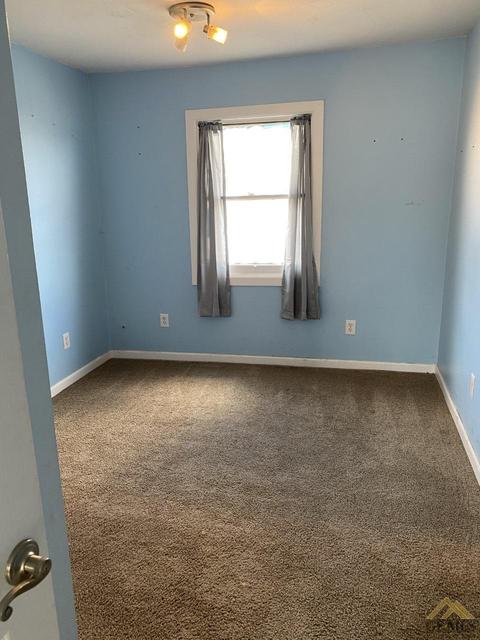 601 Fillmore St, Taft, CA 93268 photo 9