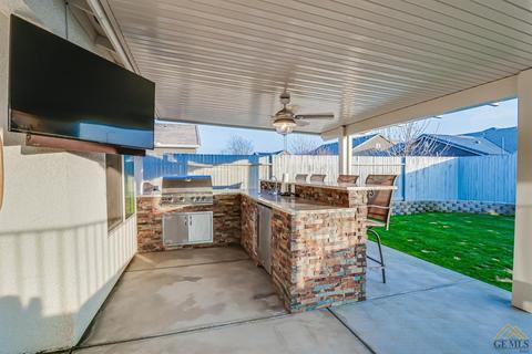 5815 Samuelson St, Bakersfield, CA 93313 photo 12