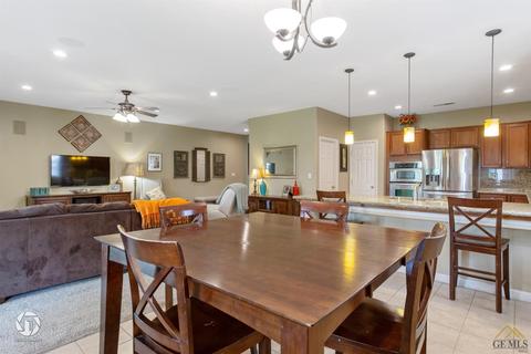 6812 Rangeview Dr, Bakersfield, CA 93312 photo 18