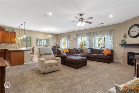6812 Rangeview Dr, Bakersfield, CA 93312 photo 8