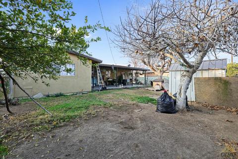 8904 Jeffry Ave, Lamont, CA 93241 photo 14
