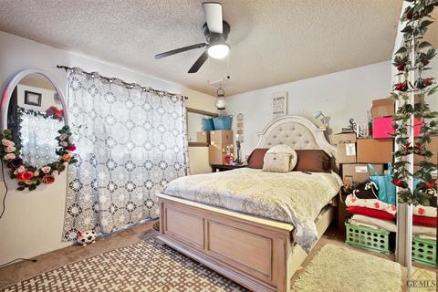 8904 Jeffry Ave, Lamont, CA 93241 photo 3