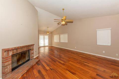 7425 Stone Breakers Ave, Bakersfield, CA 93313 photo 4