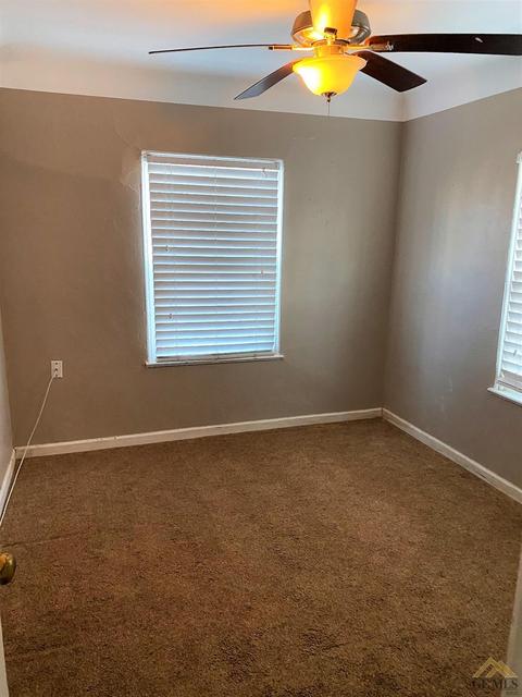 211 E St, Taft, CA 93268 photo 15