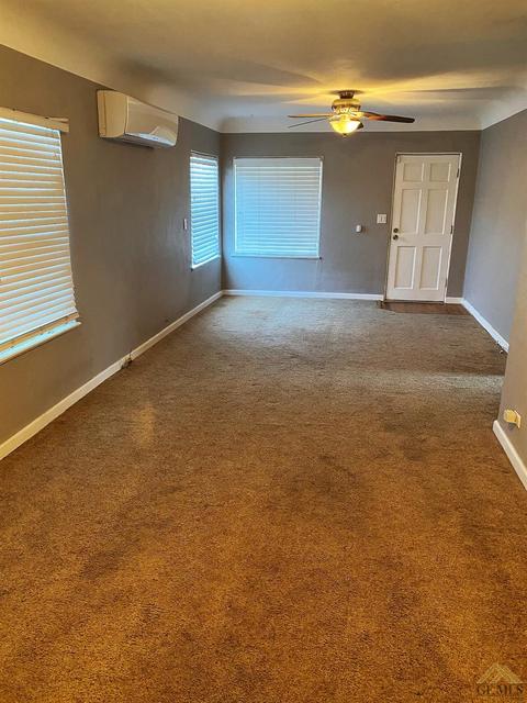 211 E St, Taft, CA 93268 photo 4