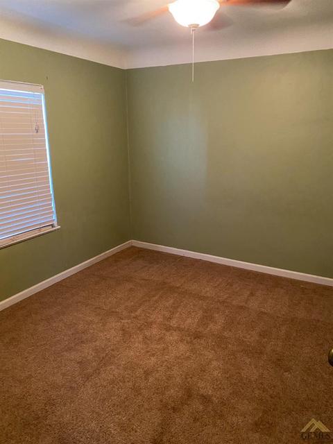 211 E St, Taft, CA 93268 photo 10