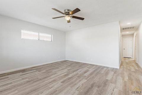 1233 13th St, Wasco, CA 93280 photo 8