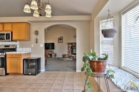 18100 Tejon Dr, Tehachapi, CA 93561 photo 11