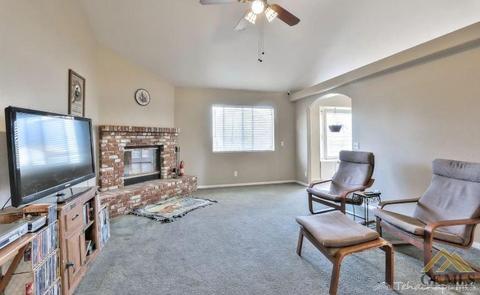 18100 Tejon Dr, Tehachapi, CA 93561 photo 9