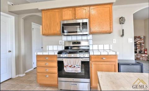 18100 Tejon Dr, Tehachapi, CA 93561 photo 12