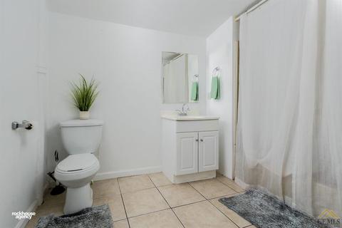 600 Lincoln St, Bakersfield, CA 93305 photo 28