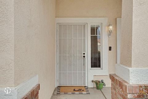 6911 Eagle Cap St, Bakersfield, CA 93313 photo 4