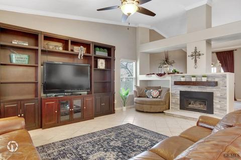 6911 Eagle Cap St, Bakersfield, CA 93313 photo 12
