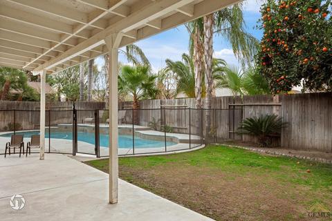 6911 Eagle Cap St, Bakersfield, CA 93313 photo 37