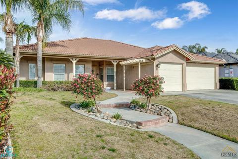 9806 Commodore Dr, Bakersfield, CA 93312 photo 2