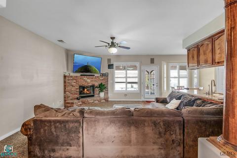 9806 Commodore Dr, Bakersfield, CA 93312 photo 8