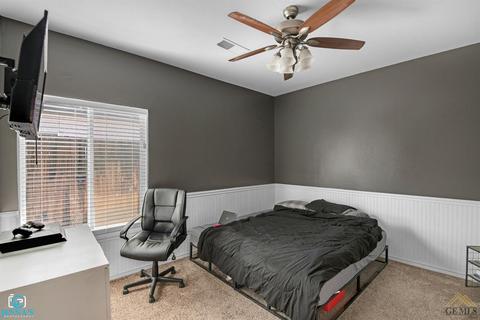 9806 Commodore Dr, Bakersfield, CA 93312 photo 18