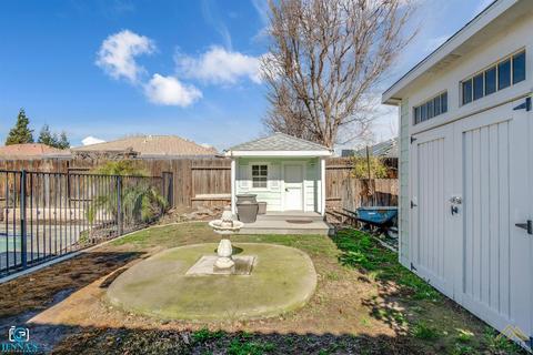 9806 Commodore Dr, Bakersfield, CA 93312 photo 27