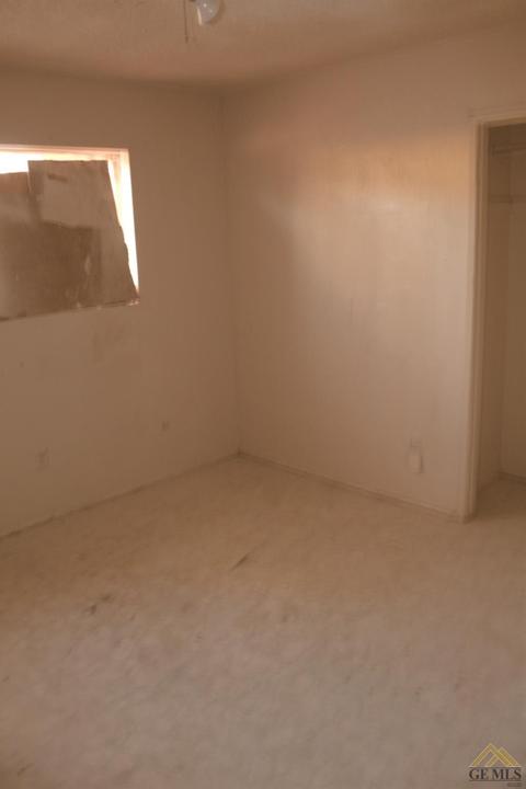 522 E 4th St, Bakersfield, CA 93307 photo 15
