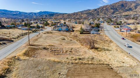 22433 Mccarthy Dr, Tehachapi, CA 93561 photo 4