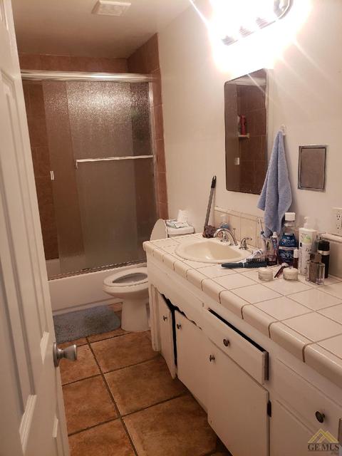 8224 Eucalyptus Dr, Bakersfield, CA 93306 photo 2