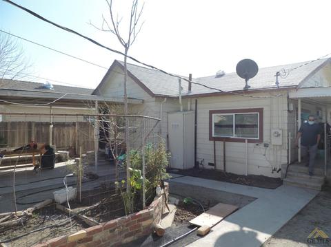208 E St, Taft, CA 93268 photo 16