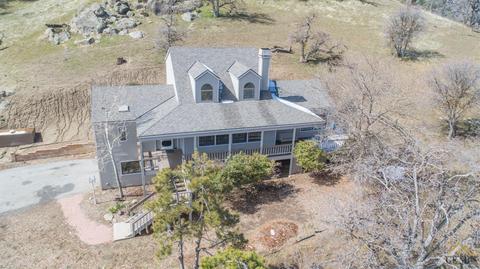 26101 Oakflat Dr, Tehachapi, CA 93561 photo 2