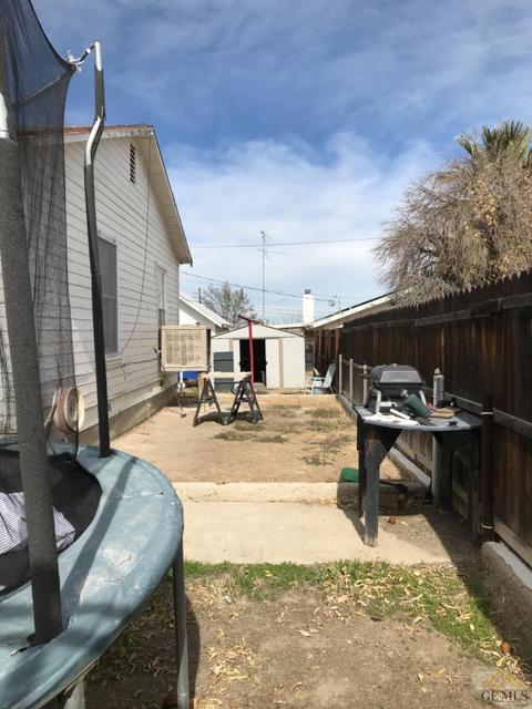 609 Pierce St, Taft, CA 93268 photo 9