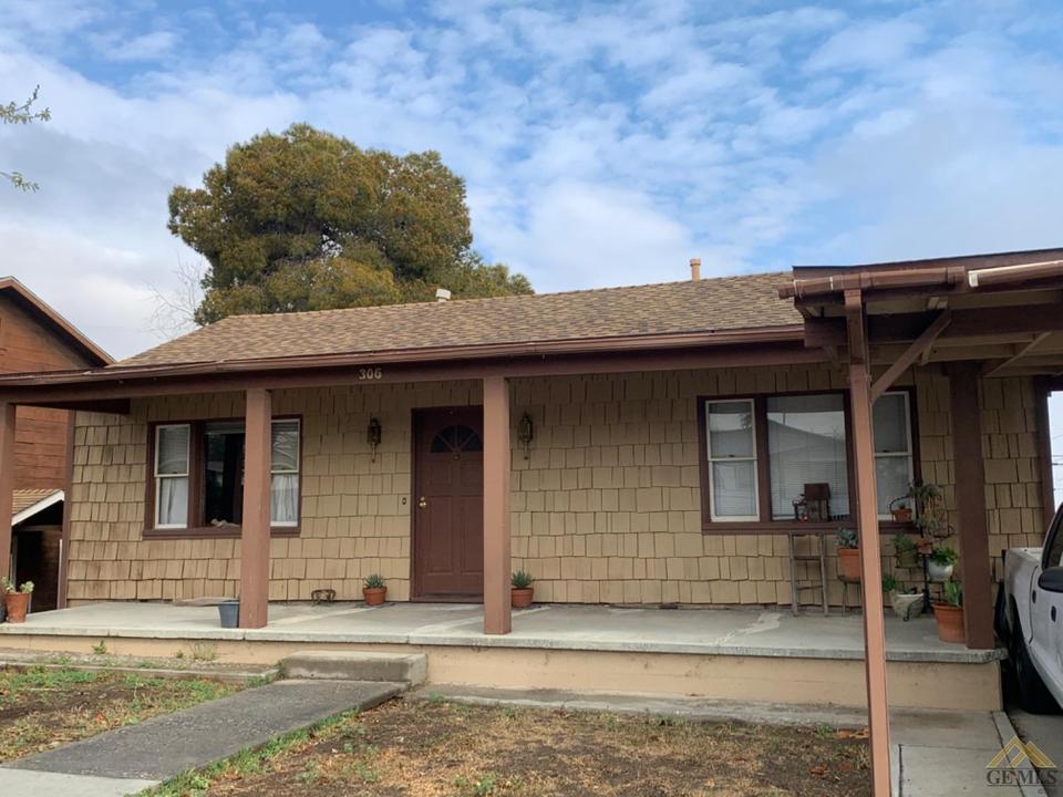  306 B St, Taft, CA 93268 photo 2