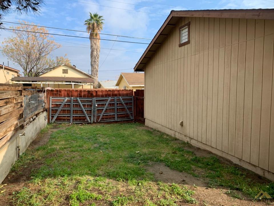  306 B St, Taft, CA 93268 photo 3
