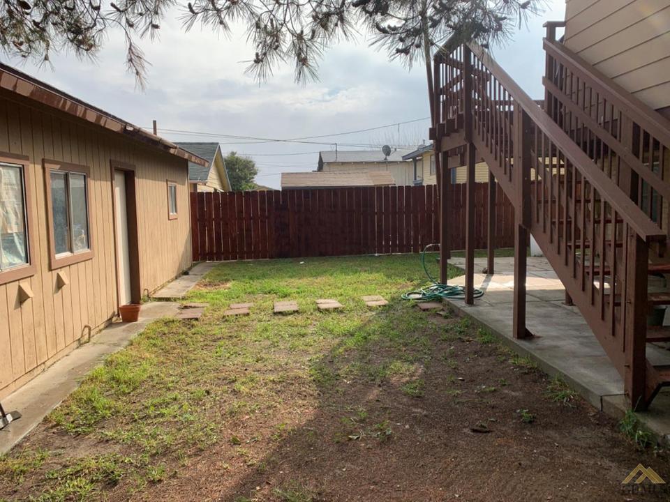  306 B St, Taft, CA 93268 photo 4