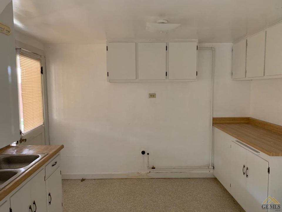  306 B St, Taft, CA 93268 photo 5