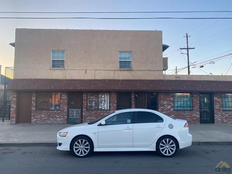 210 Baker St, Bakersfield, CA 93305 photo 4
