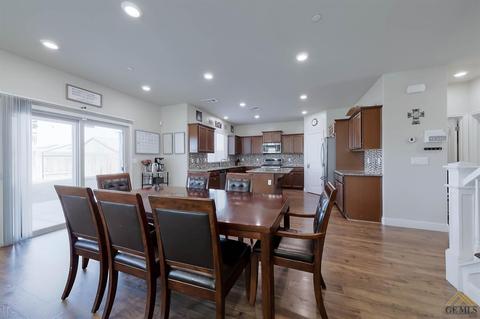 9509 Tonset St, Bakersfield, CA 93313 photo 12