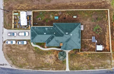 18400 Branding Iron Ct, Tehachapi, CA 93561 photo 3